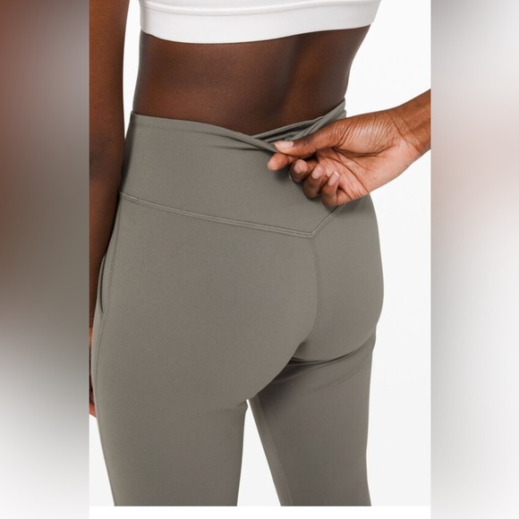 LULULEMON ALIGN HIGH RISE YOGA JOGGER SAGE SIZE 4 - Picture 5 of 9